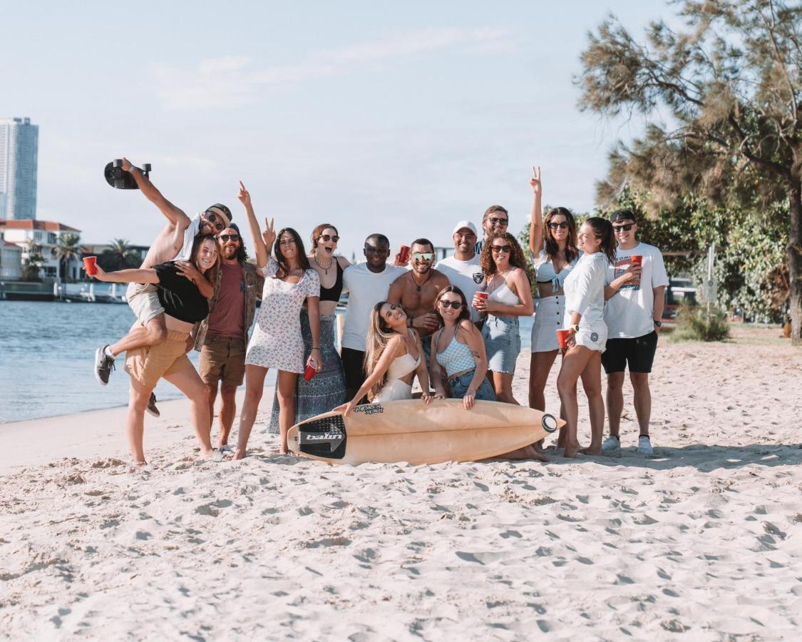 Budds In Surfers Backpackers Gold Coast Bagian luar foto