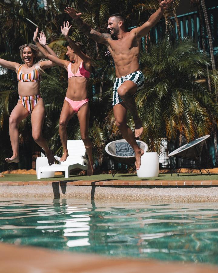Budds In Surfers Backpackers Gold Coast Bagian luar foto