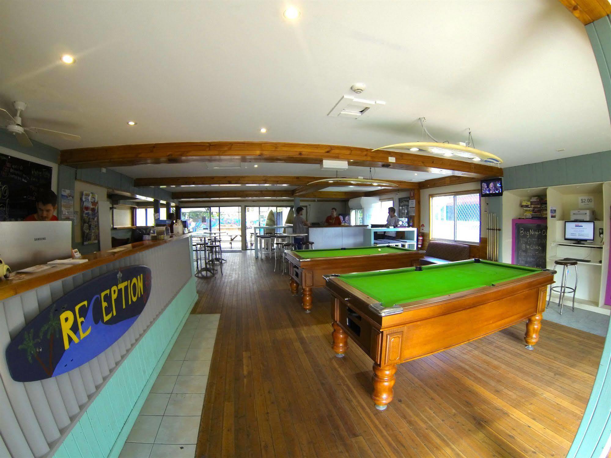 Budds In Surfers Backpackers Gold Coast Bagian luar foto