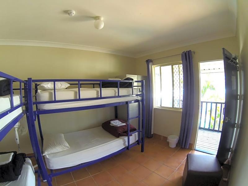Budds In Surfers Backpackers Gold Coast Bagian luar foto