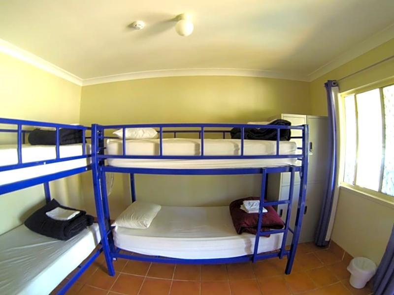 Budds In Surfers Backpackers Gold Coast Bagian luar foto