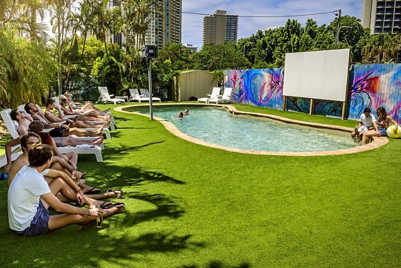 Budds In Surfers Backpackers Gold Coast Bagian luar foto