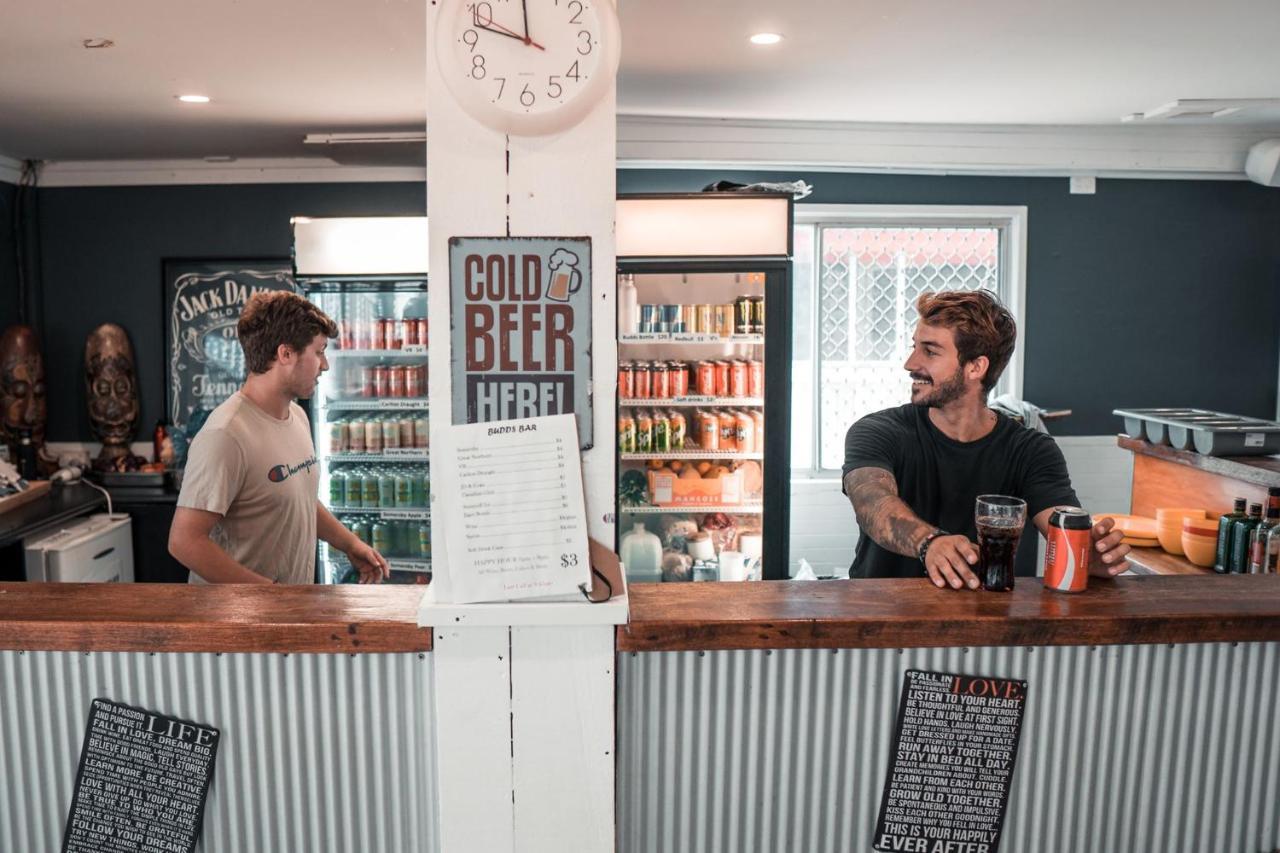 Budds In Surfers Backpackers Gold Coast Bagian luar foto